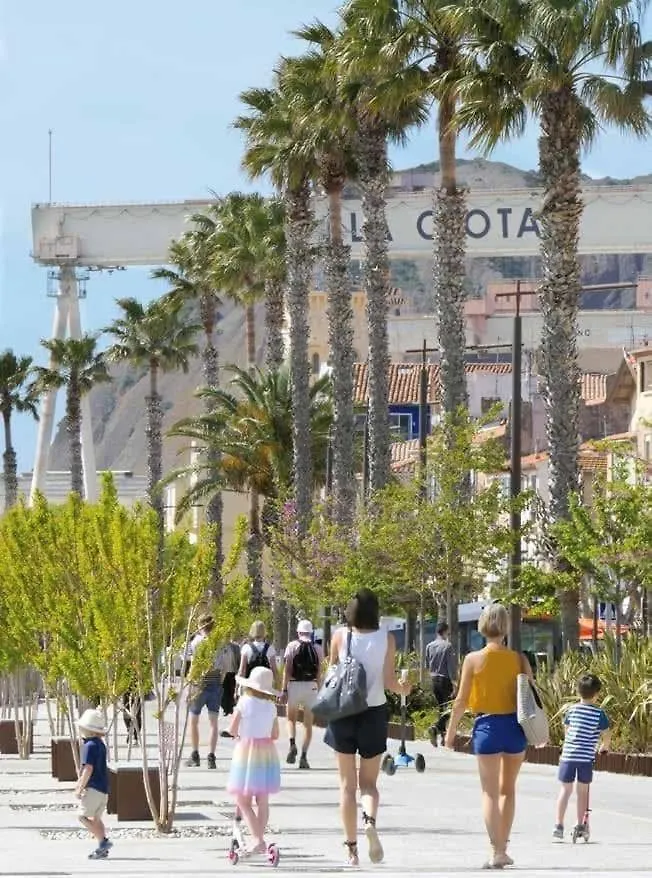 La Ciotat T2 Climatise Plage Lumiere Avec Garage