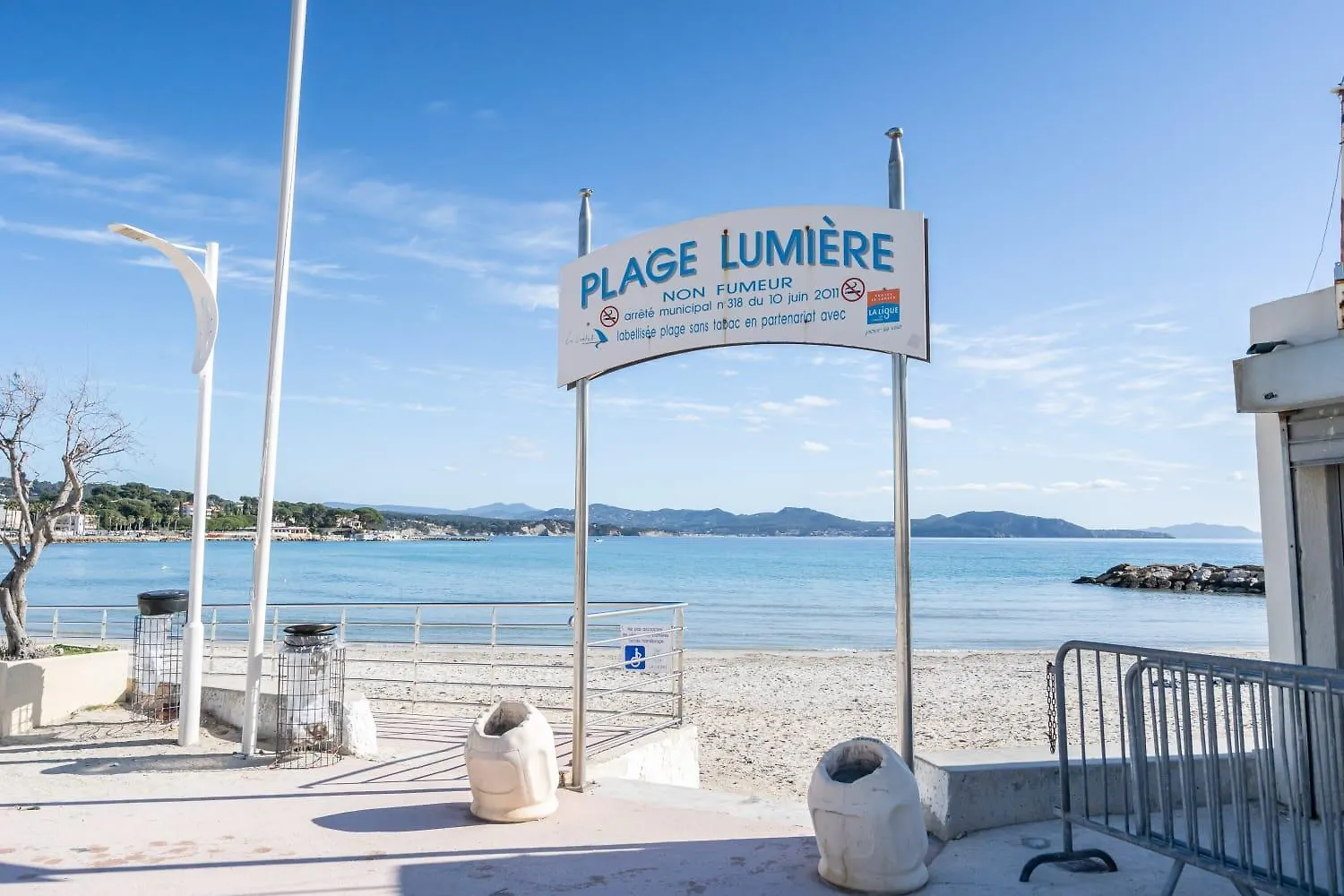 La Ciotat T2 Climatise Plage Lumiere Avec Garage 0*, La Ciotat France